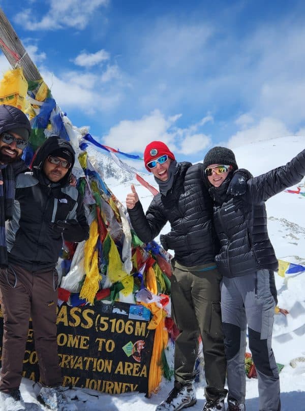 manaslu circuit trek vs everest base camp trek