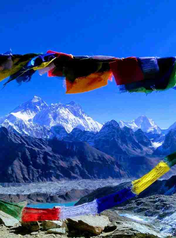 everest base camp and gokyo lakes trek