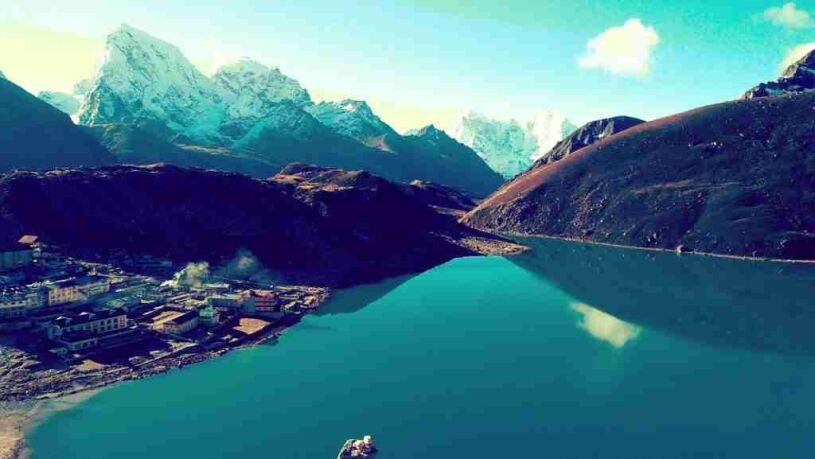 everest base camp and gokyo lakes trek
