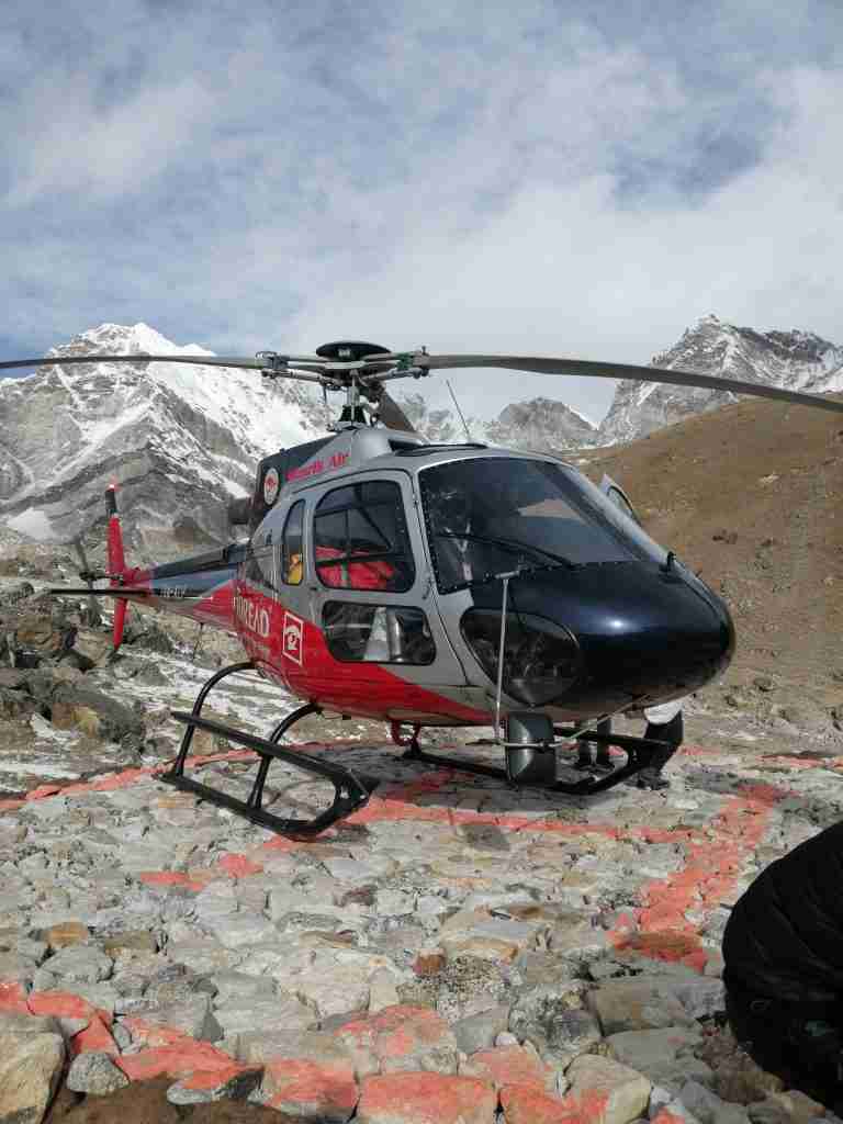 everest base camp trek with helicopter return