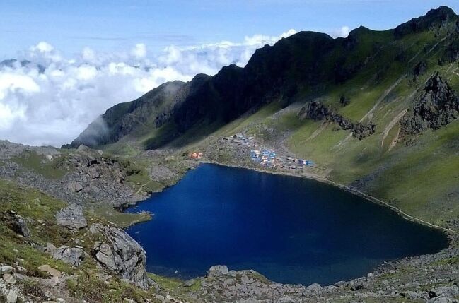 Gosaikunda Helambu Trek