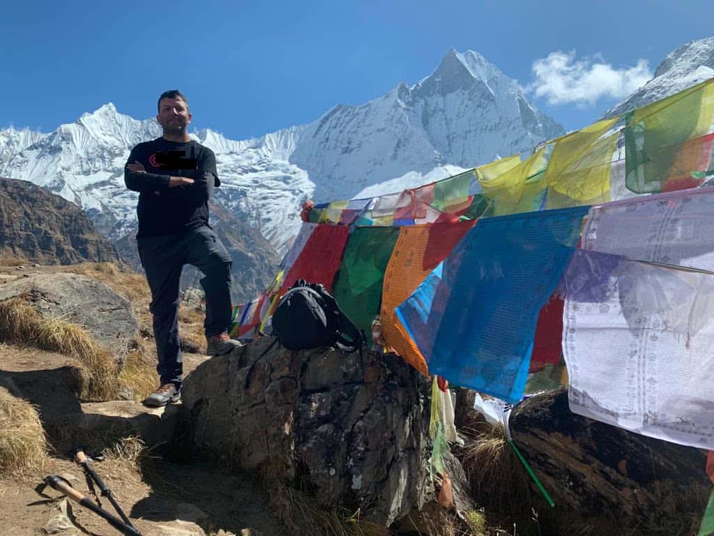 hire a guide for Everest base camp trek