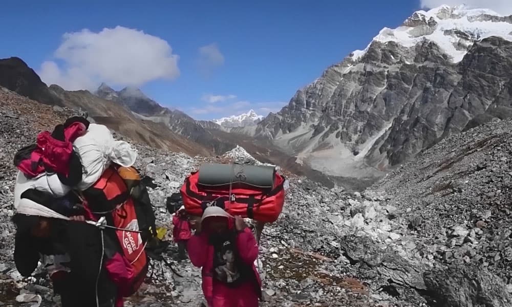 Hire Guide and Porter for Kanchenjunga Trek