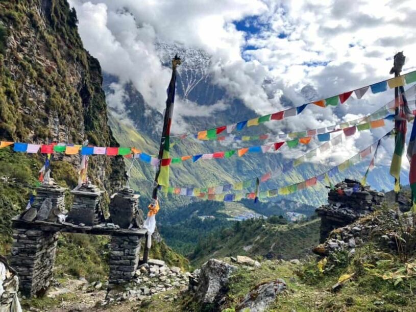 prayer flags along the ebc climb